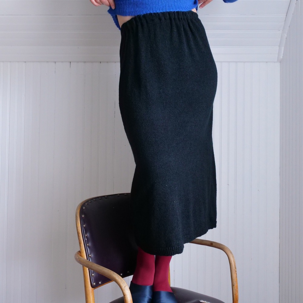 80's Franco Guerri black hand loomed knit midi skirt